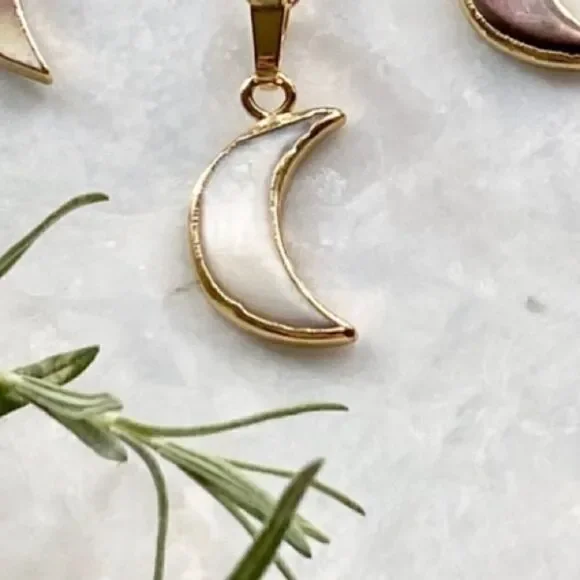 Mother of Pearl Crescent Moon Necklace - Picture 13 of 13